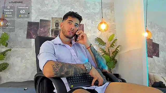 Snapshot of Nate_franco chatting on February 22, 1:08 am Nate franco online show from February 22, 1:08 am