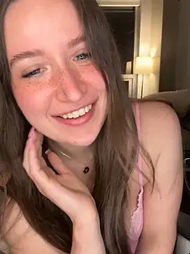 nerdynina online show from March 7, 1:01 am