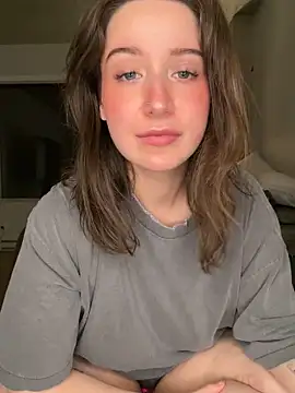 nerdynina online show from November 16, 12:37 am