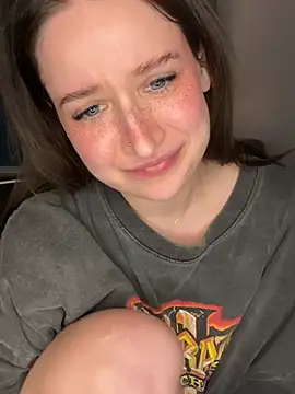 nerdynina online show from June 2, 12:32 am