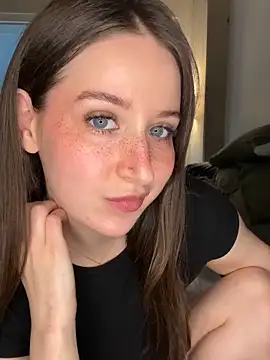 nerdynina online show from May 3, 10:46 pm