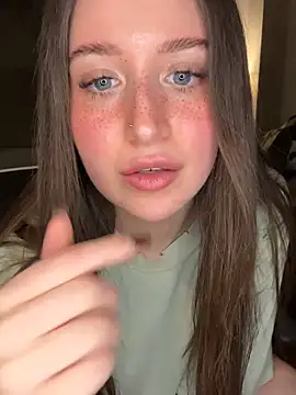 nerdynina online show from February 20, 1:13 am