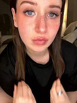 nerdynina online show from January 8, 12:38 am