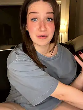 nerdynina online show from January 13, 12:15 am