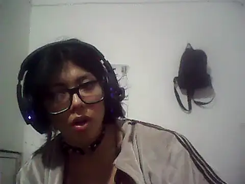 Snapshot of chinanochina chatting on March 5, 4:02 am chinanochina online show from March 5, 4:02 am