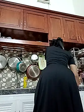    Erin    online show from November 11, 3:34 am