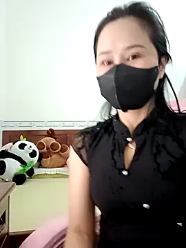    Erin    online show from February 24, 3:40 am