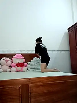    Erin    online show from March 16, 2:19 am