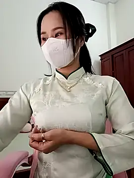    Erin    online show from February 17, 3:15 am