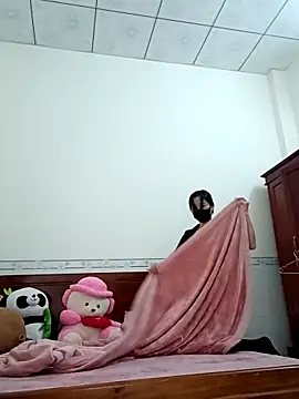    Erin    online show from April 7, 2:46 am