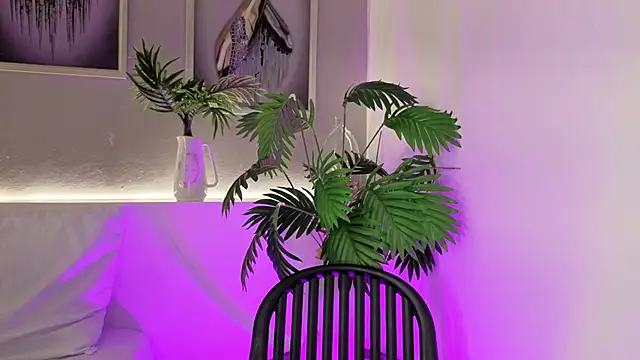 samanthaevanss1 online show from April 17, 3:09 am