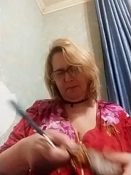 Forest-Lady online show from December 18, 1:37 pm