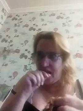 Forest-Lady online show from October 25, 11:42 am