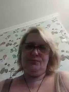 Forest-Lady online show from March 8, 9:50 am
