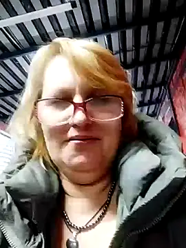Forest-Lady online show from February 21, 9:00 pm