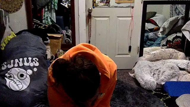 Snapshot of Robriguezxxx chatting on October 23, 3:38 am Robriguezxxx online show from October 23, 3:38 am