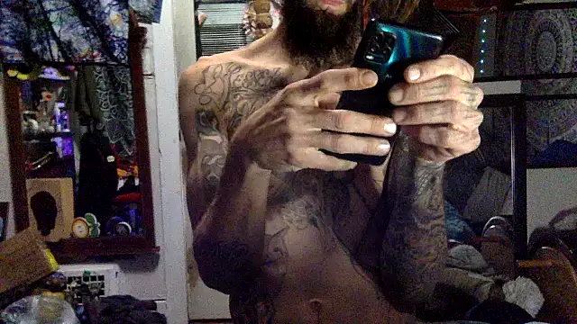 Snapshot of Robriguezxxx chatting on November 22, 4:11 am Robriguezxxx online show from November 22, 4:11 am