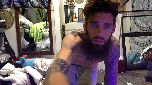 Snapshot of Robriguezxxx chatting on October 12, 4:36 am Robriguezxxx online show from October 12, 4:36 am