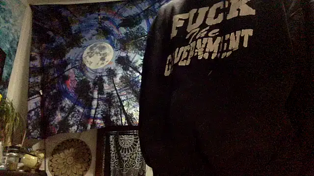 Snapshot of Robriguezxxx chatting on December 3, 4:35 am Robriguezxxx online show from December 3, 4:35 am