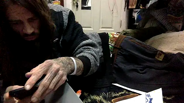 Snapshot of Robriguezxxx chatting on December 14, 5:35 am Robriguezxxx online show from December 14, 5:35 am