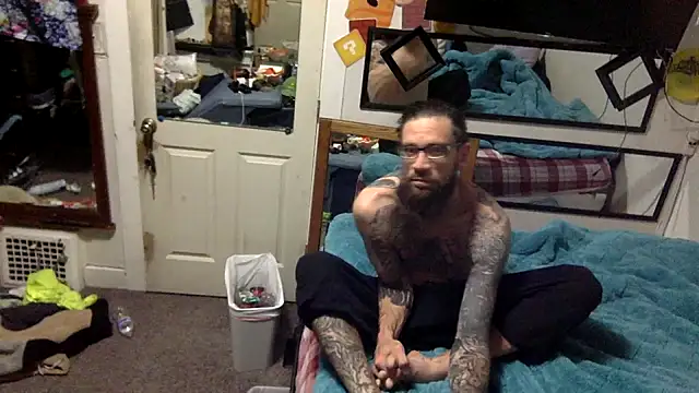 Snapshot of Robriguezxxx chatting on March 22, 11:42 am Robriguezxxx online show from March 22, 11:42 am