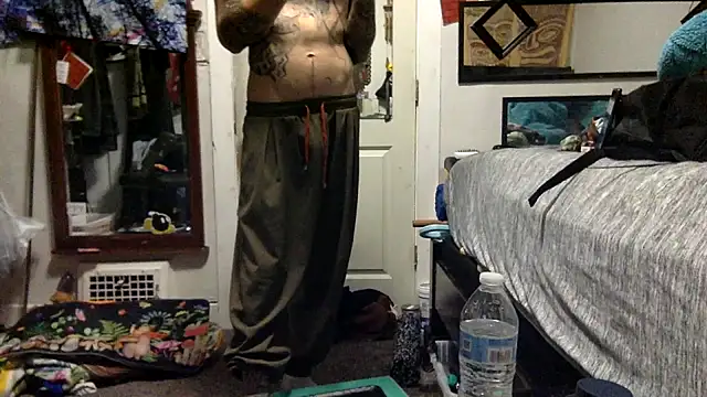 Snapshot of Robriguezxxx chatting on March 11, 3:25 am Robriguezxxx online show from March 11, 3:25 am