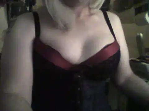 Snapshot of ditchwater chatting on October 10, 5:30 am ditchwater online show from October 10, 5:30 am