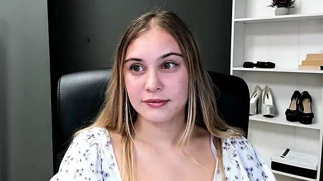 kitty valeria online show from July 27, 9:11 pm