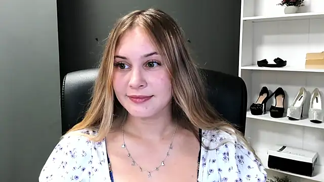 kitty valeria online show from July 13, 9:03 pm