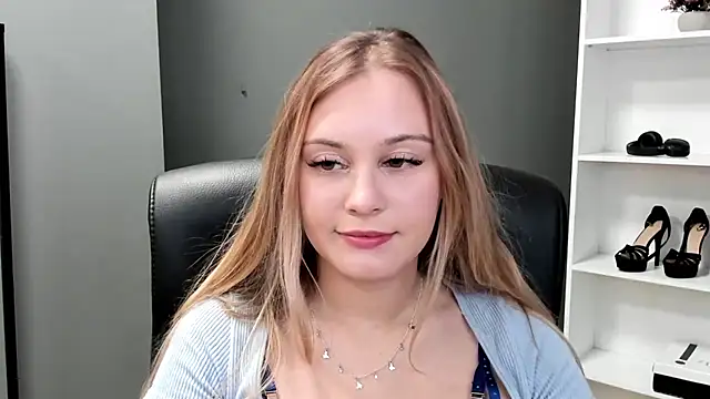 kitty valeria online show from May 10, 1:36 pm