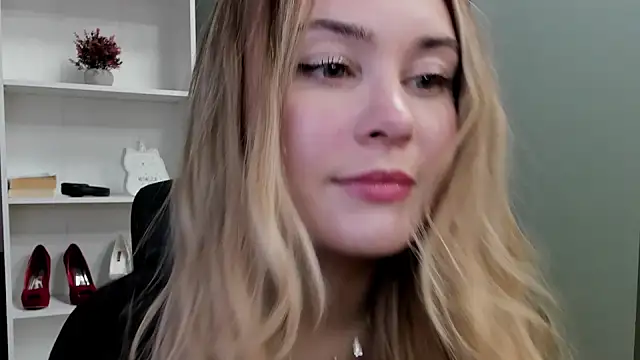 kitty valeria online show from January 6, 2:32 pm