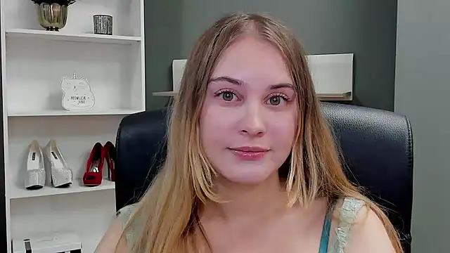 Snapshot of kitty_valeria chatting on September 29, 8:36 pm kitty valeria online show from September 29, 8:36 pm