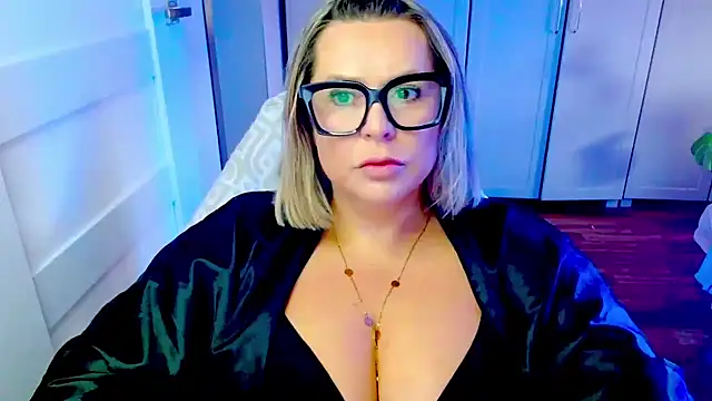teaseDiana online show from May 18, 5:23 am