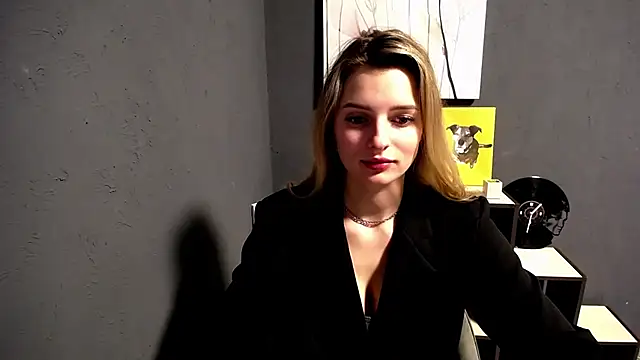 lady olivia  online show from February 14, 5:02 pm