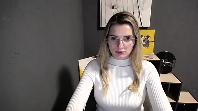 lady olivia  online show from February 11, 3:34 pm