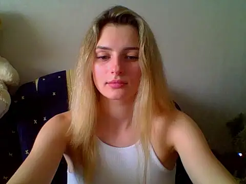 lady olivia  online show from March 6, 2:12 pm