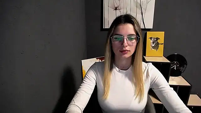 Snapshot of lady_olivia_ chatting on May 11, 12:50 pm lady olivia online show from May 11, 12:50 pm