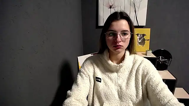 lady olivia  online show from January 9, 1:40 pm