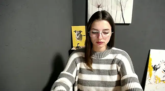 Snapshot of lady_olivia_ chatting on February 13, 1:48 pm lady olivia online show from February 13, 1:48 pm