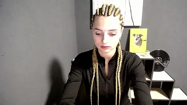 Snapshot of lady_olivia_ chatting on October 10, 1:23 pm lady olivia online show from October 10, 1:23 pm
