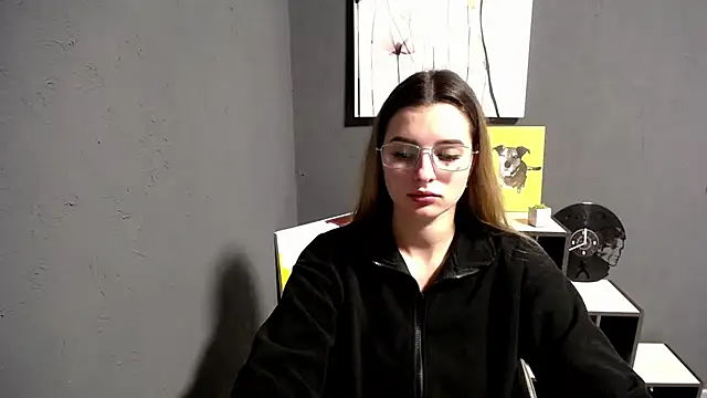 lady olivia  online show from November 18, 3:59 pm