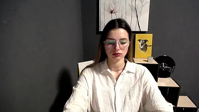 lady olivia  online show from February 5, 1:40 pm