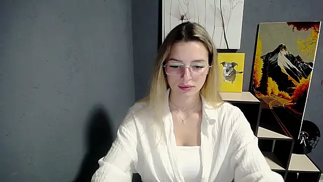 Snapshot of lady_olivia_ chatting on July 9, 12:48 pm lady olivia online show from July 9, 12:48 pm