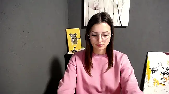 Snapshot of lady_olivia_ chatting on February 20, 1:30 pm lady olivia online show from February 20, 1:30 pm