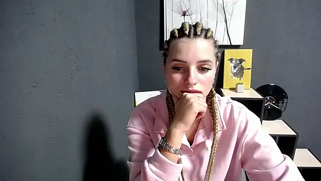 Snapshot of lady_olivia_ chatting on October 14, 3:34 pm lady olivia online show from October 14, 3:34 pm