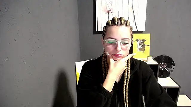 Snapshot of lady_olivia_ chatting on October 13, 2:29 pm lady olivia online show from October 13, 2:29 pm