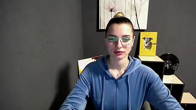 Snapshot of lady_olivia_ chatting on April 25, 1:41 pm lady olivia online show from April 25, 1:41 pm