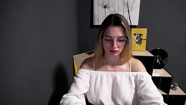 Snapshot of lady_olivia_ chatting on May 23, 11:31 am lady olivia online show from May 23, 11:31 am
