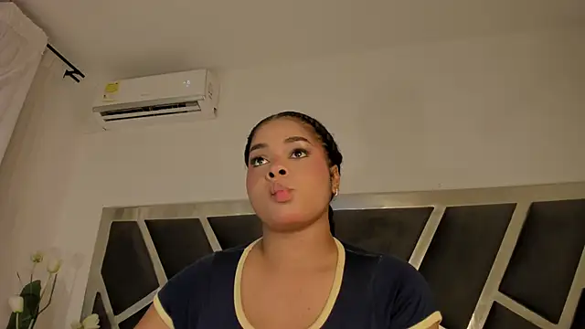 Samanntha Rose online show from June 1, 7:57 pm
