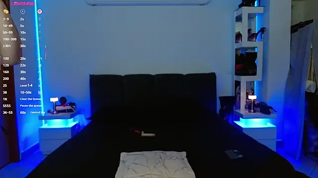 erika sukubo online show from April 7, 3:36 pm